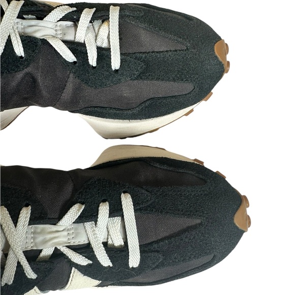 New Balance 327 Women's Athletic Shoes in Black, White - Picture 12 of 15